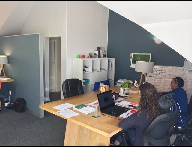 81M² OFFICE RENTED IN WESTLAKE